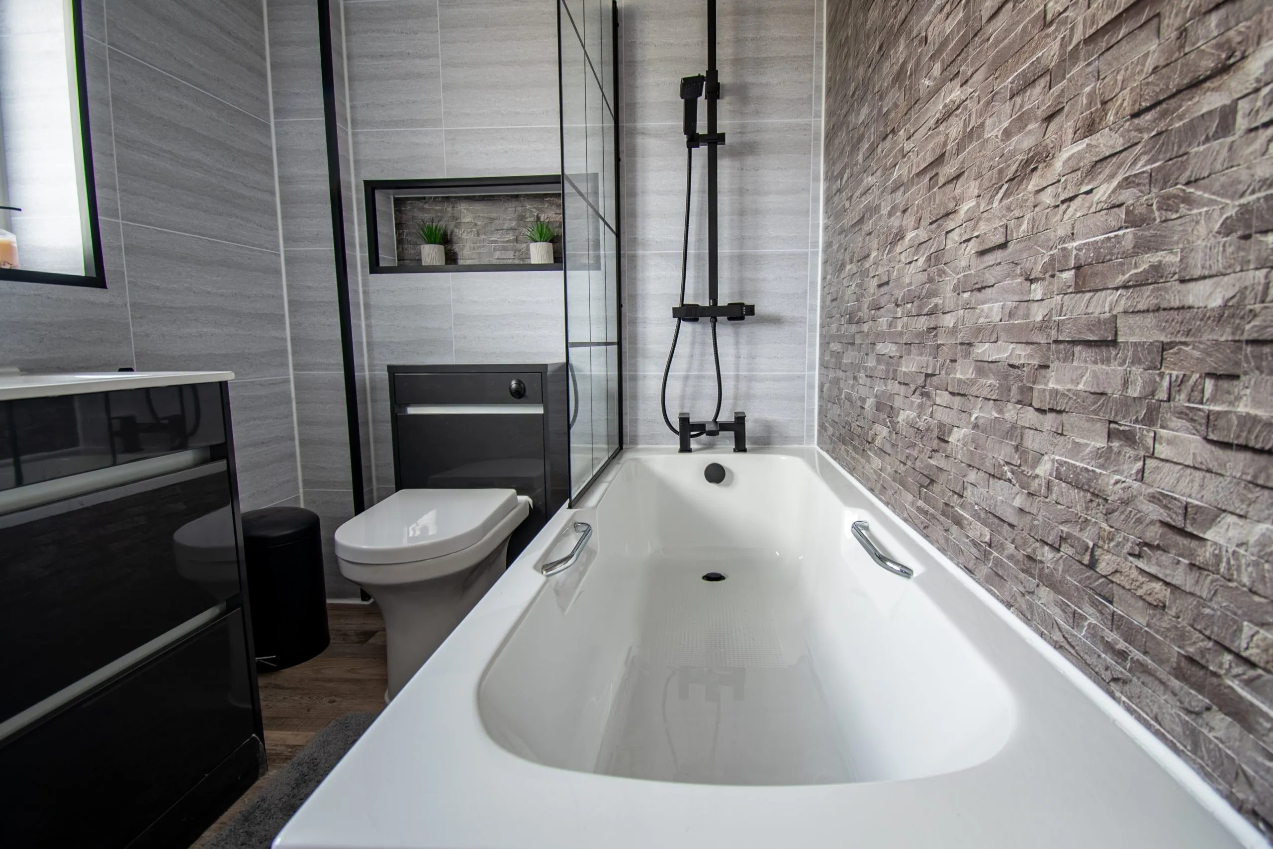 Family bathroom installation by DH1 Bathrooms in Durham — project 2