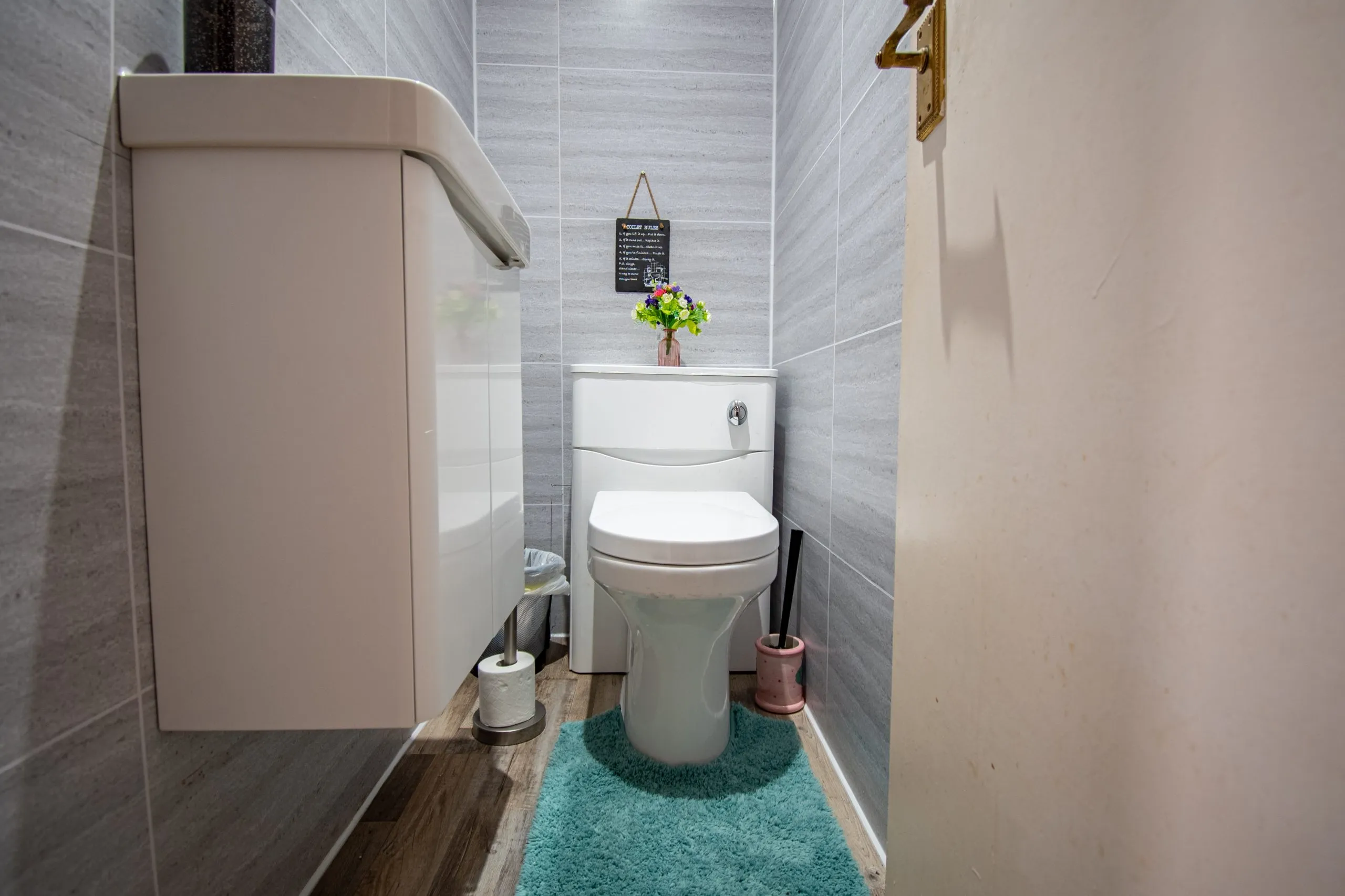 En-suite bathroom installation by DH1 Bathrooms in Durham — project 3
